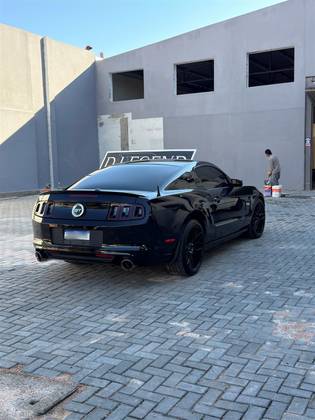 FORD MUSTANG 5.0 GT PREMIUM COUPÉ V8 32V GASOLINA 2P AUTOMÁTICO FORD MUSTANG 5.0 GT PREMIUM COUPÉ V8 32V GASOLINA 2P AUTOMÁTICO